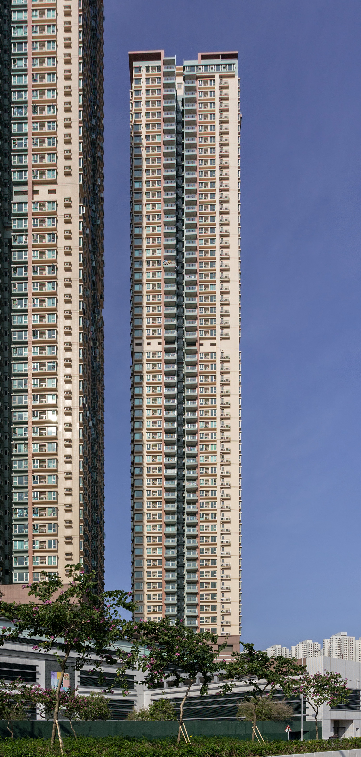 Park Central Tower 13, Hong Kong - View from the southwest. © Mathias Beinling